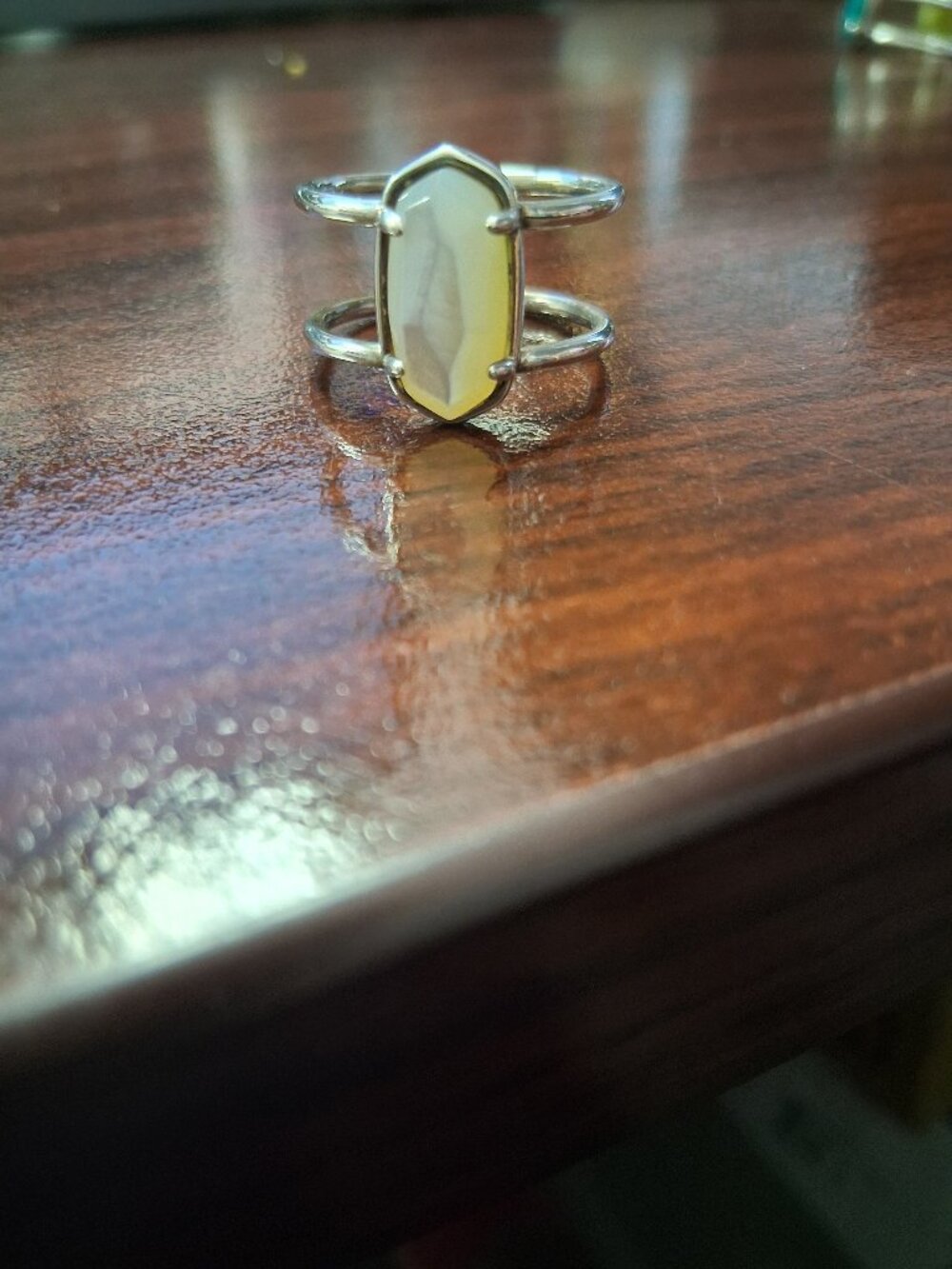 Kendra Scott Sterling silver mother of pearl ring